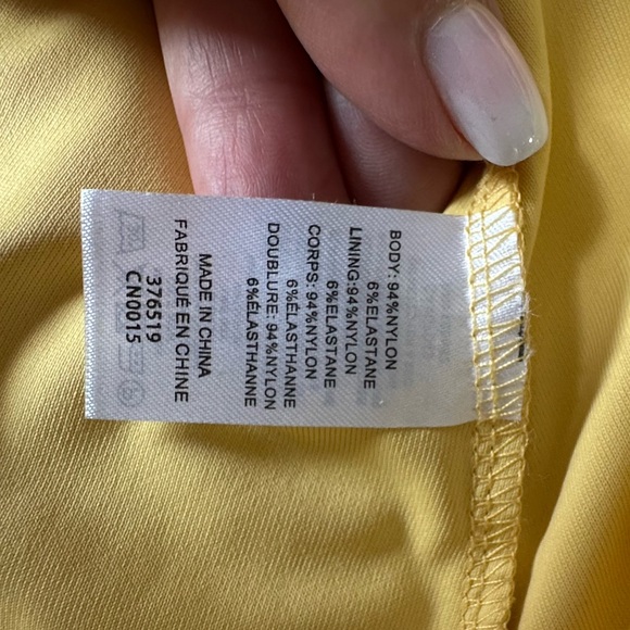 TAHARI modern essentials. Top with a double lining. Size S/P. - Picture 8 of 9